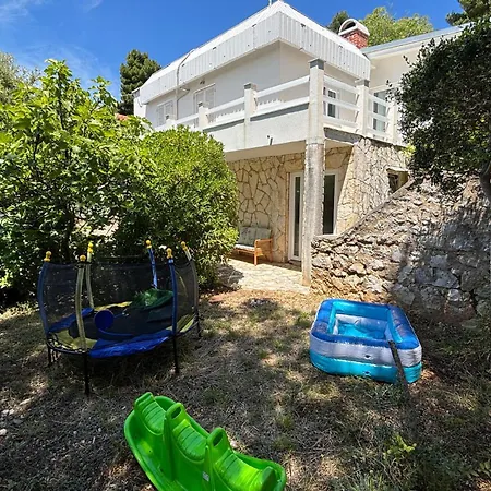 4 Bedroom Pet Friendly In Miholascica