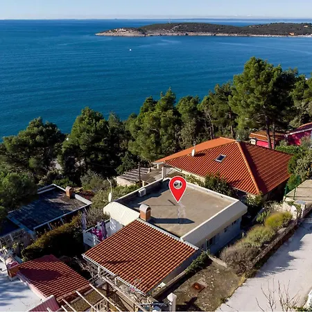 4 Bedroom Pet Friendly In * Miholašćica