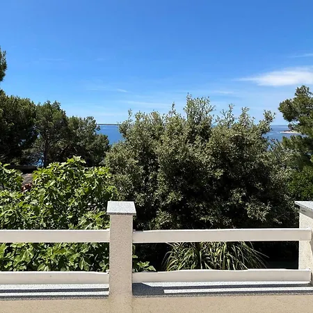 別荘 4 Bedroom Pet Friendly In Miholašćica