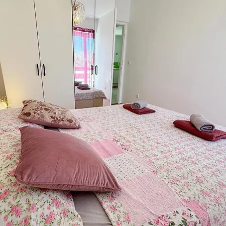 別荘 4 Bedroom Pet Friendly In *