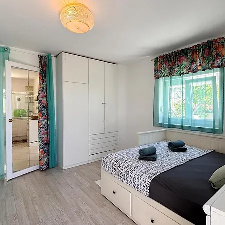 4 Bedroom Pet Friendly In 別荘 *